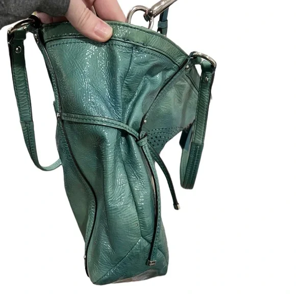 Coach Aubrey Aqua Marine-2 Tone Patent Leather Tote W/Shoulder Strap & Handles - Picture 4 of 16